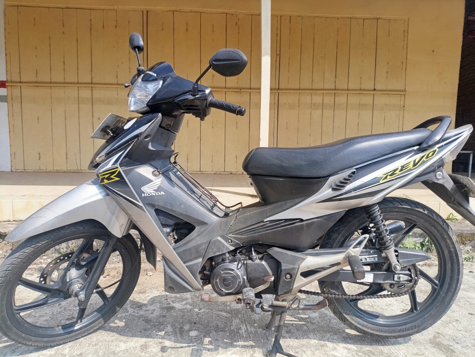 Gambar motor 2