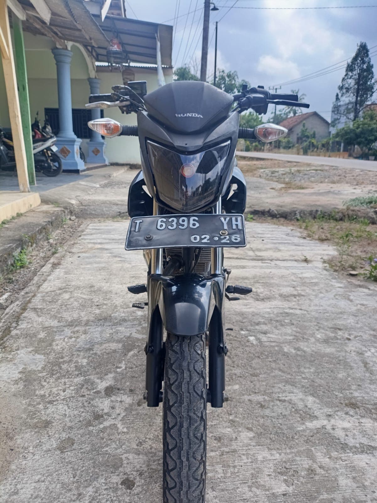 Gambar motor 3