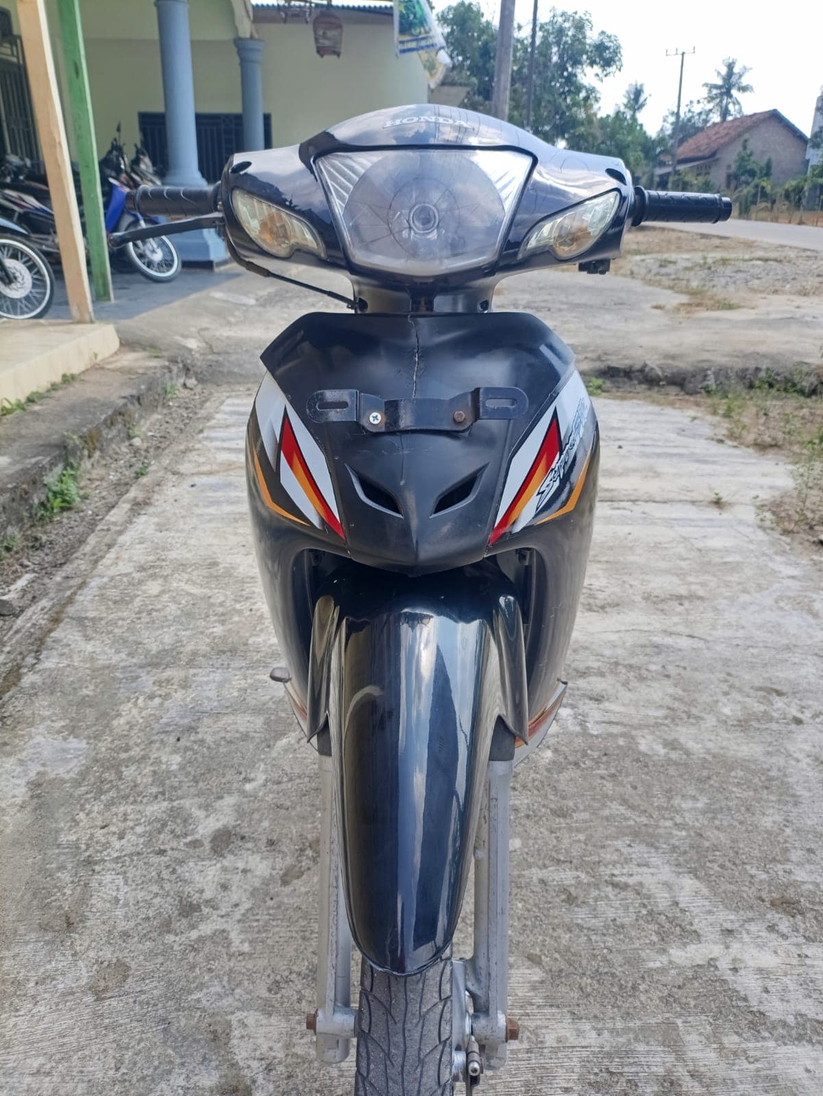 Gambar motor 3