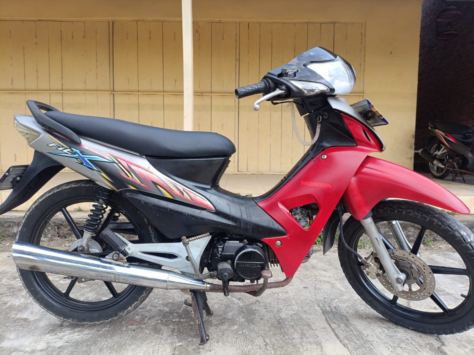 Gambar motor 1