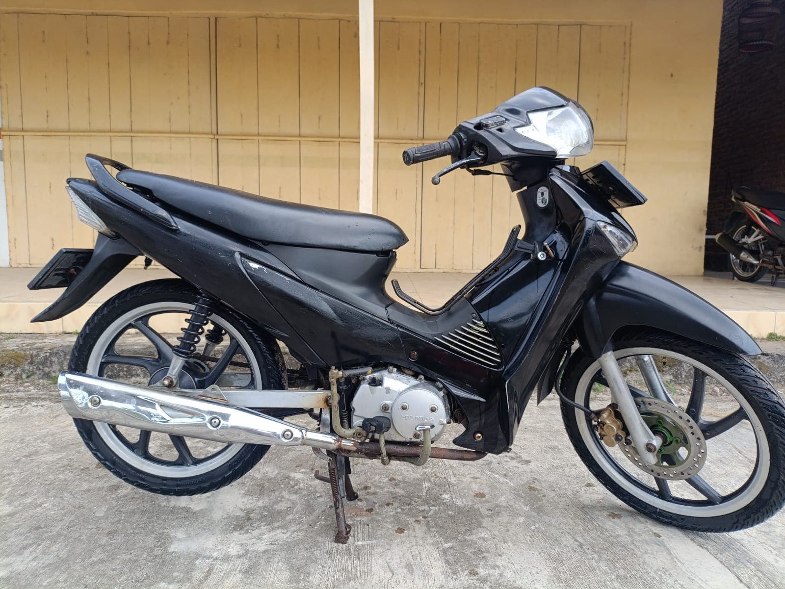 Gambar motor 2